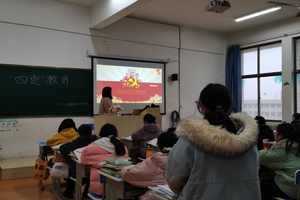 18高职学教2-.jpg