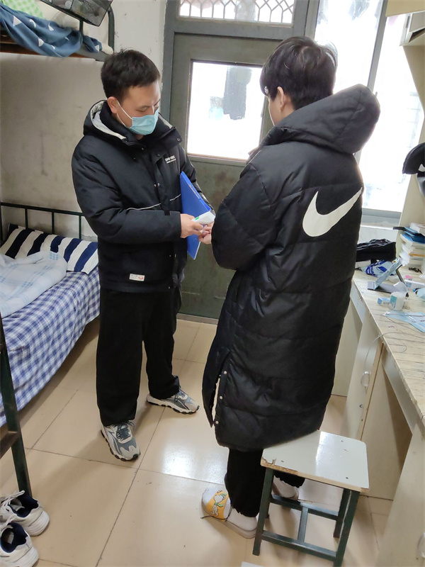 朱亚函.jpg