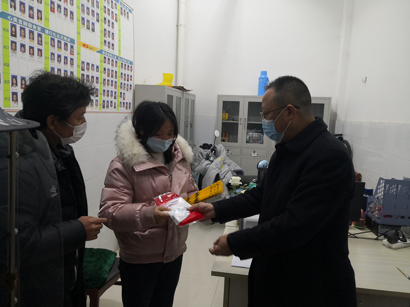 微信图片_20220320181349_副本.jpg