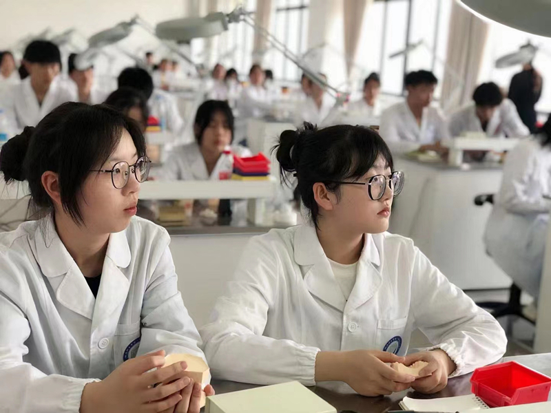 微信图片_20220613125235_副本.jpg